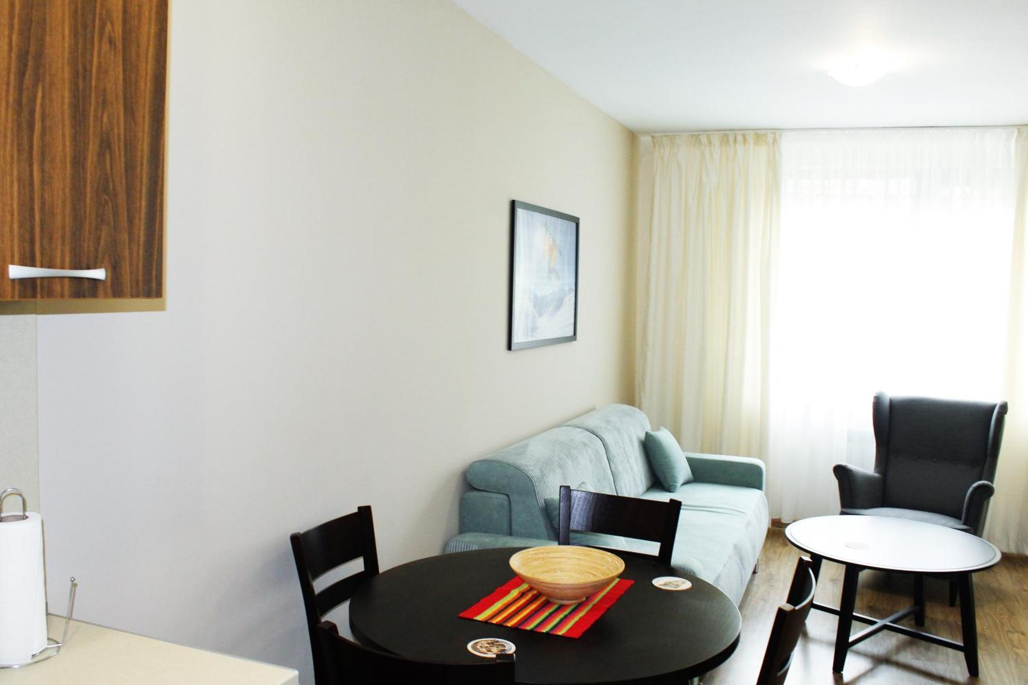 Gardens Apartment *